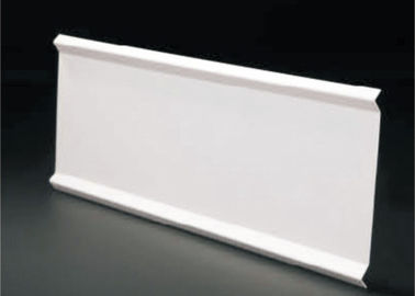 J d'arricciatura ha modellato il soffitto lineare di galleggiamento alimentabile piastrella il soffitto sospeso di alluminio su ordinazione della striscia di metallo